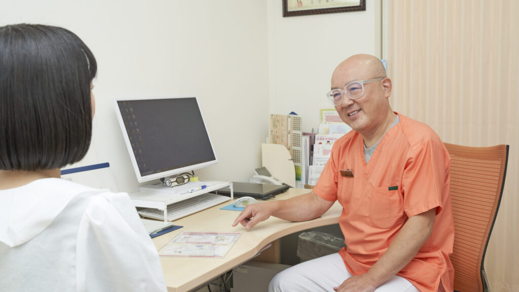 桝田院長 診察風景
