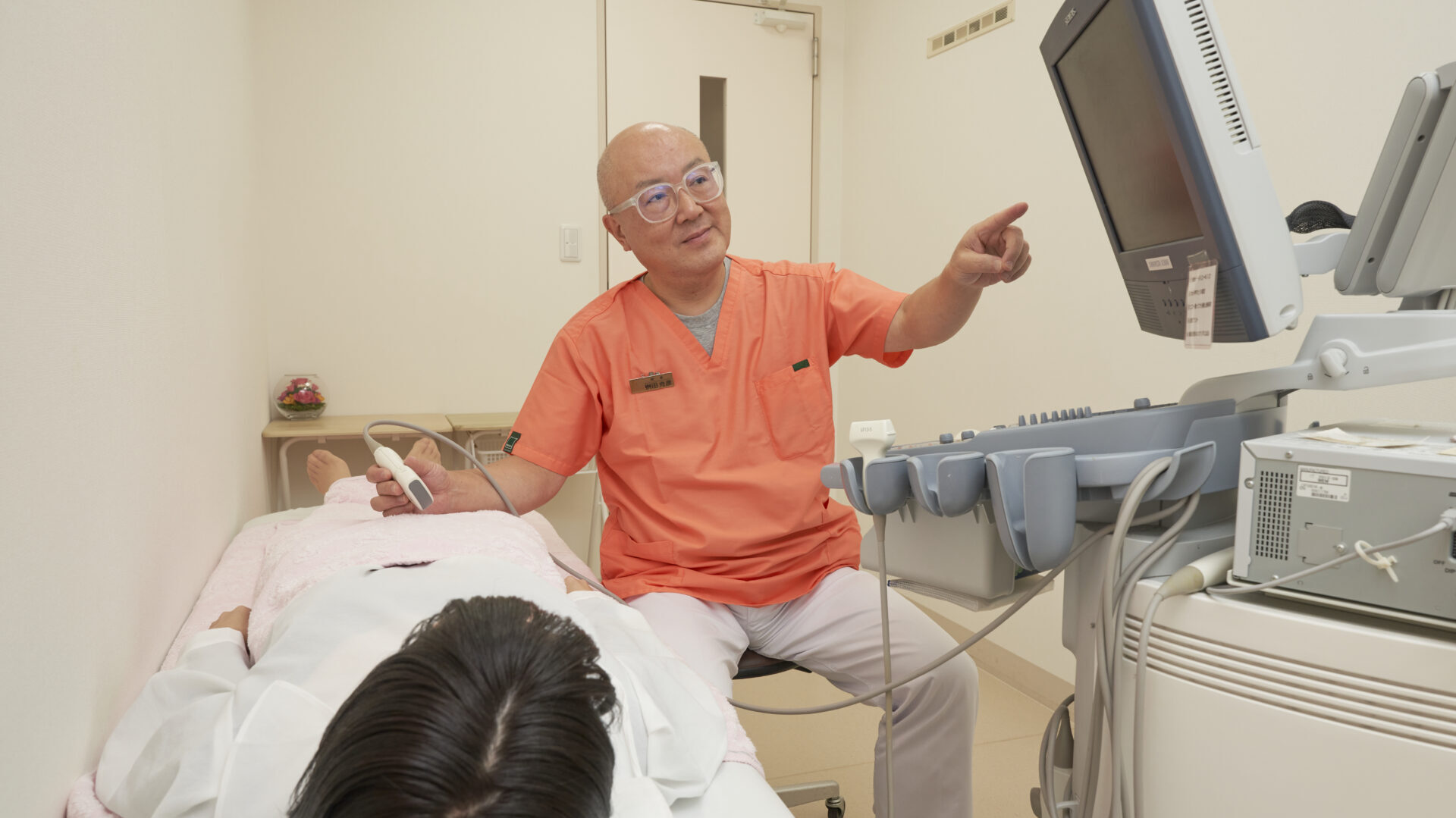 桝田院長 診察風景