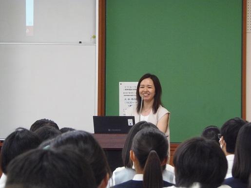 母校での性教育の授業 佐藤愛佳先生