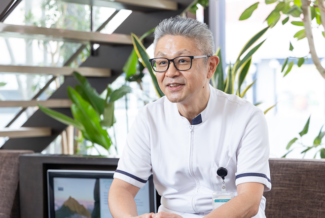 藤東 淳也院長